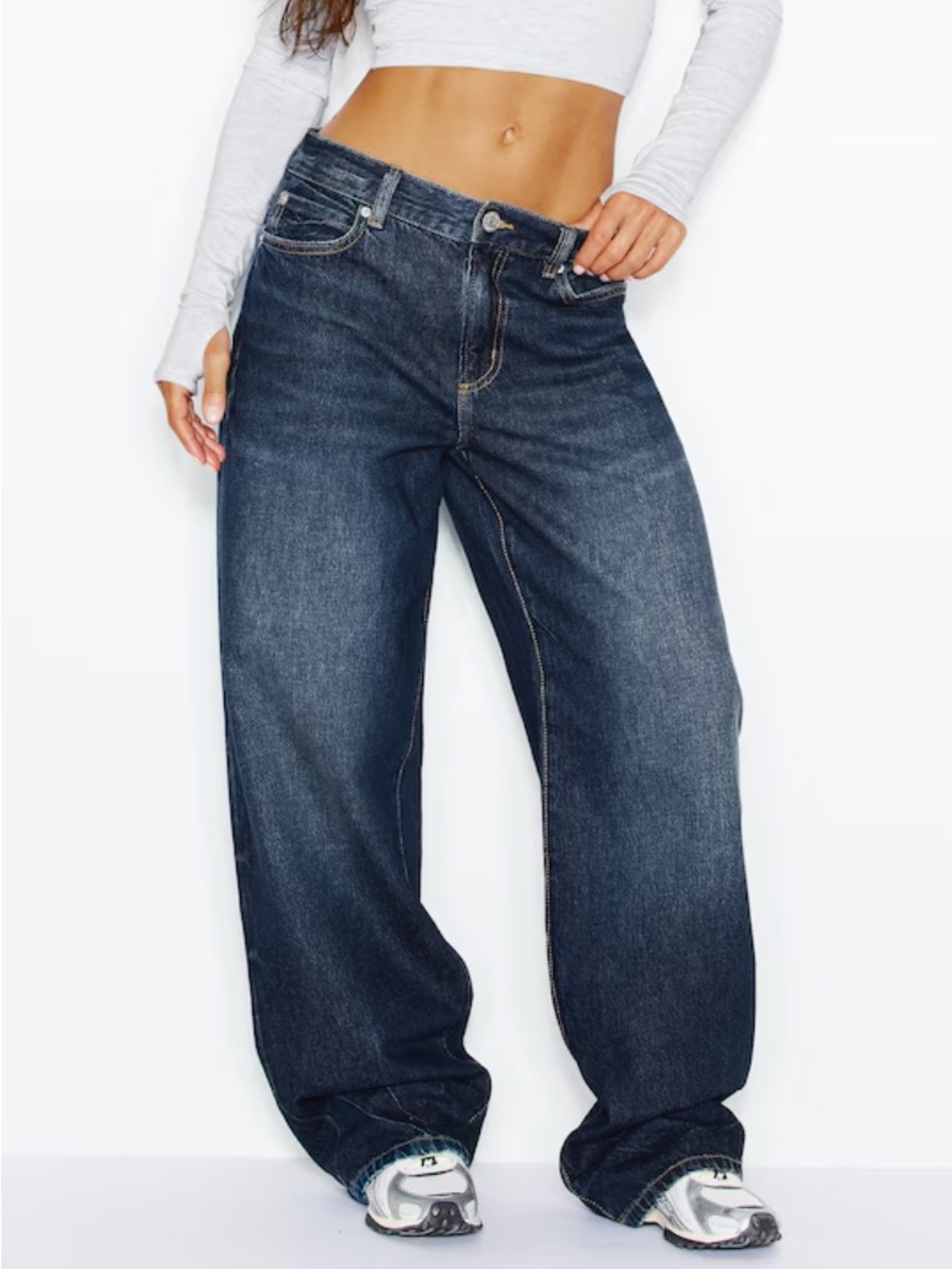 NWOT Garage Low Rise Baggy Wide Leg Blue Jeans